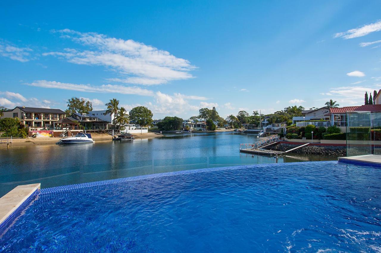 Incredible Value - Perfect For Large Families Villa Gold Coast Luaran gambar