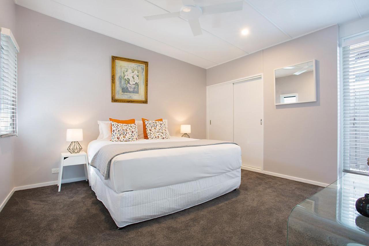 Incredible Value - Perfect For Large Families Villa Gold Coast Luaran gambar